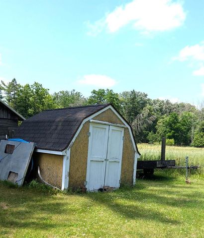 114 W Pioneer Park Road, Westfield, WI 53964