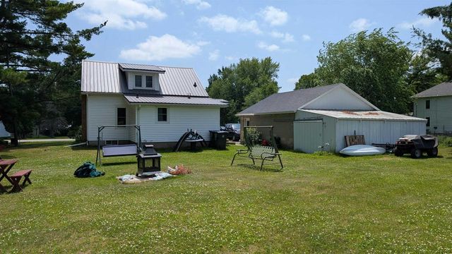 114 W Pioneer Park Road, Westfield, WI 53964