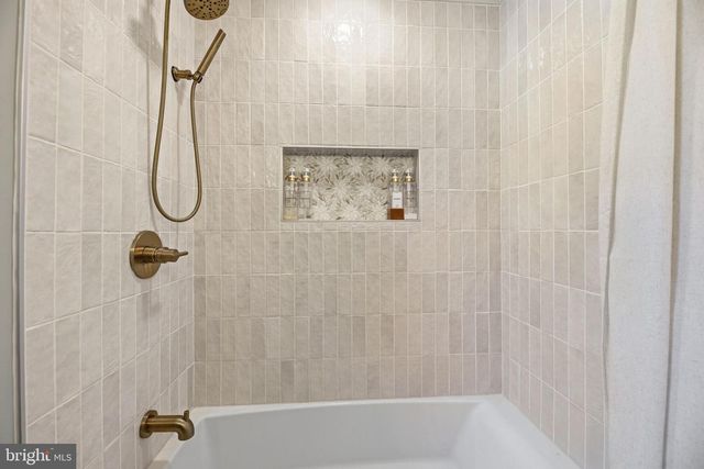 2865 HOLLAND CLIFFS RD, Huntingtown, MD 20639