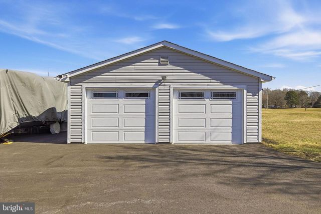 2865 HOLLAND CLIFFS RD, Huntingtown, MD 20639