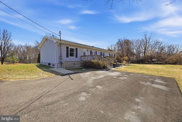 2865 HOLLAND CLIFFS RD, Huntingtown, MD 20639