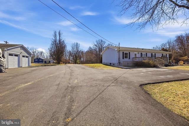 2865 HOLLAND CLIFFS RD, Huntingtown, MD 20639