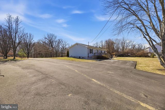 2865 HOLLAND CLIFFS RD, Huntingtown, MD 20639