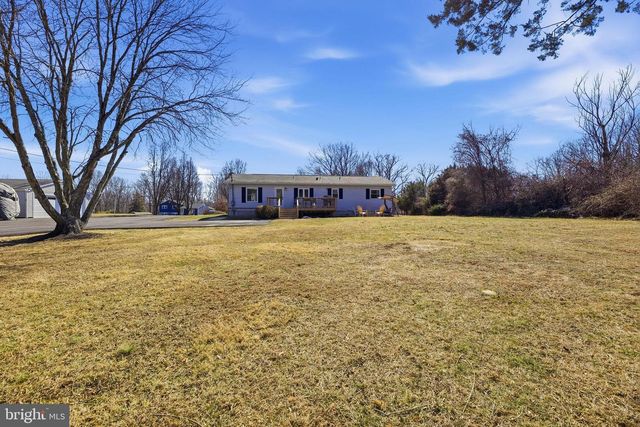 2865 HOLLAND CLIFFS RD, Huntingtown, MD 20639