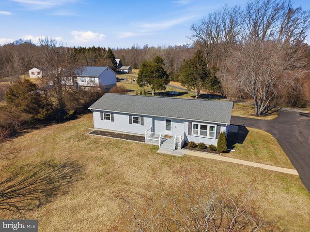 2865 HOLLAND CLIFFS RD, Huntingtown, MD 20639