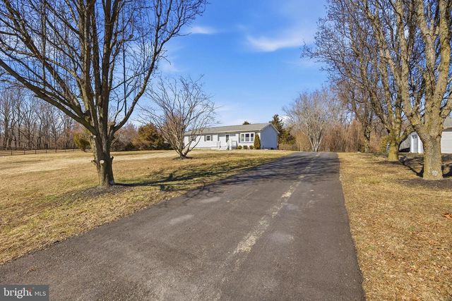 2865 HOLLAND CLIFFS RD, Huntingtown, MD 20639