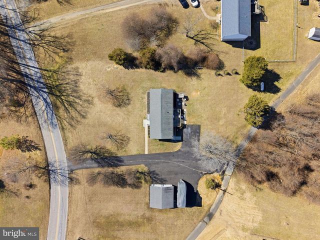 2865 HOLLAND CLIFFS RD, Huntingtown, MD 20639