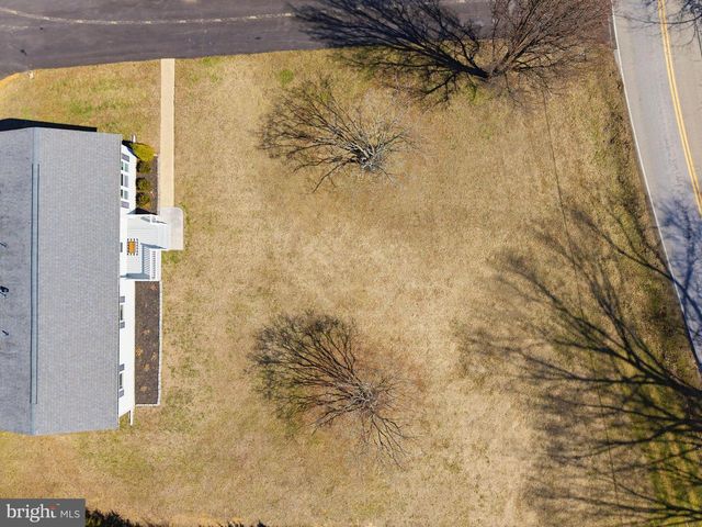 2865 HOLLAND CLIFFS RD, Huntingtown, MD 20639