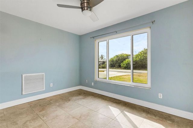 556 MIMOSA AVENUE NW, Port Charlotte, FL 33952