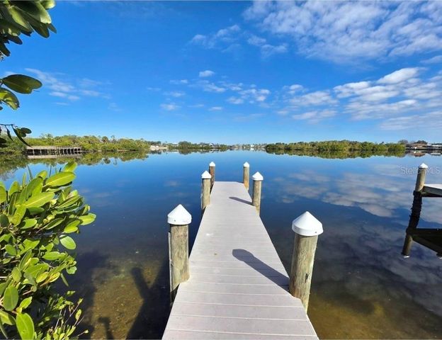 556 MIMOSA AVENUE NW, Port Charlotte, FL 33952