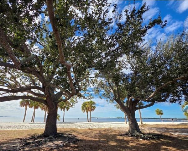 556 MIMOSA AVENUE NW, Port Charlotte, FL 33952