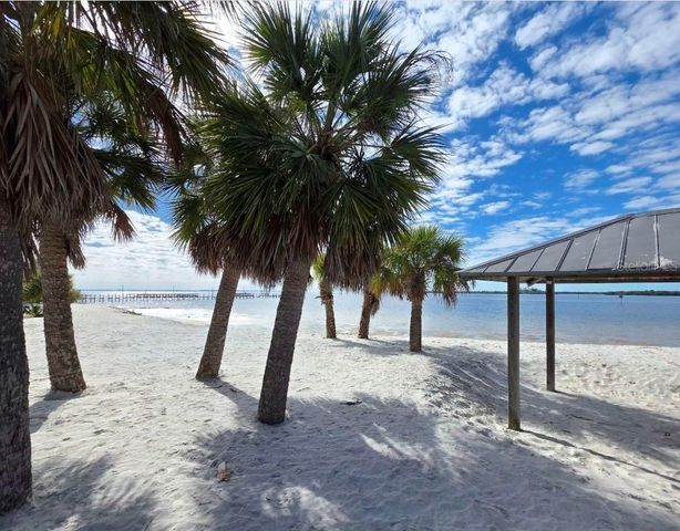 556 MIMOSA AVENUE NW, Port Charlotte, FL 33952