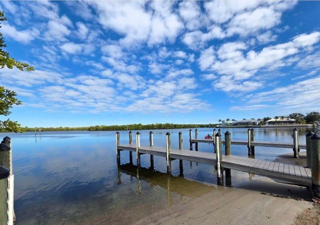 556 MIMOSA AVENUE NW, Port Charlotte, FL 33952