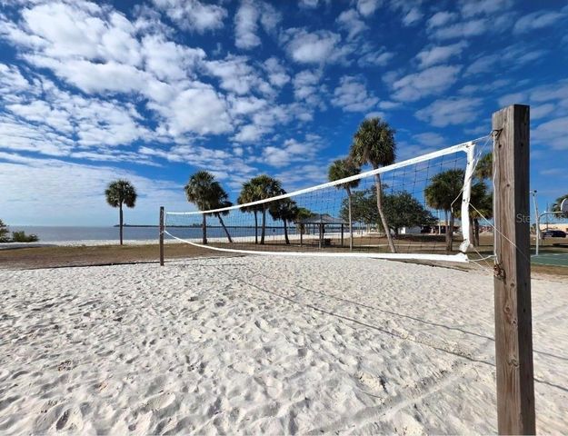 556 MIMOSA AVENUE NW, Port Charlotte, FL 33952