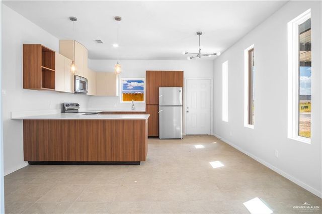 409 Onyx Drive, Edinburg, TX 78541