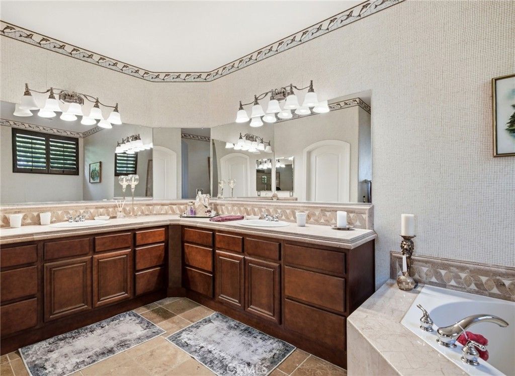 Image 24 of property listing at 28481 Oasis View Circle, Menifee, CA 92584