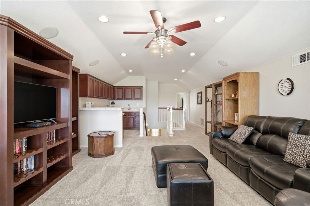Image 28 of property listing at 28481 Oasis View Circle, Menifee, CA 92584