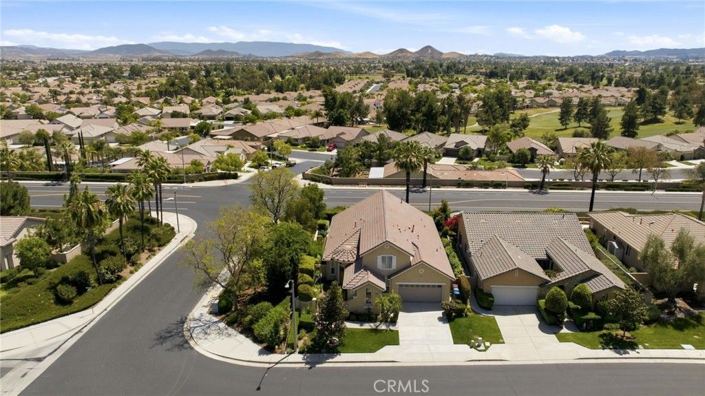 Image 41 of property listing at 28481 Oasis View Circle, Menifee, CA 92584
