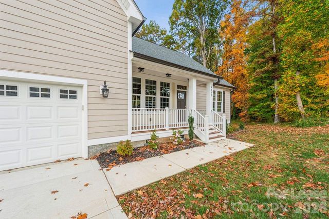 6513 Rockwell Boulevard, Charlotte, NC 28269