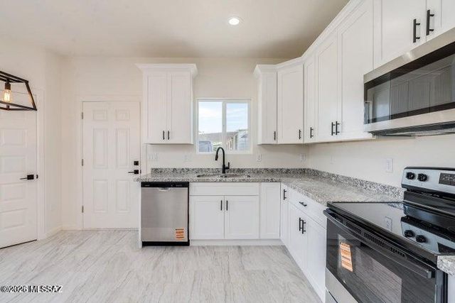 9342 S Valerie Drive, Tucson, AZ 85736