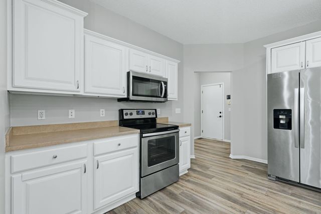 10190 Noble Court N, Brooklyn Park, MN 55443