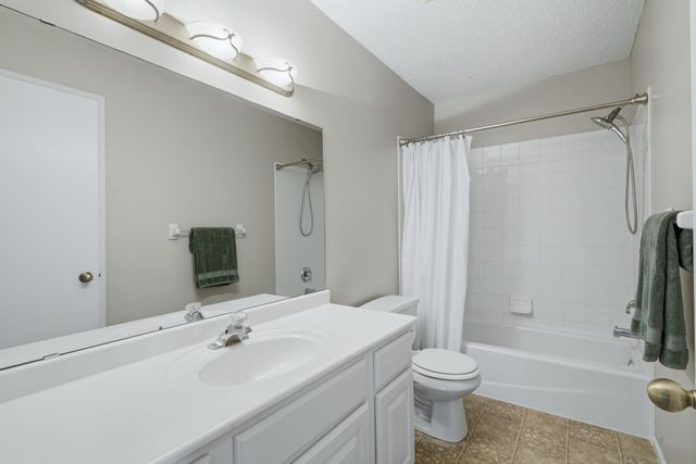 10190 Noble Court N, Brooklyn Park, MN 55443