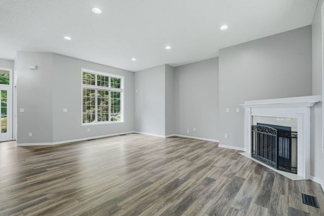 10190 Noble Court N, Brooklyn Park, MN 55443