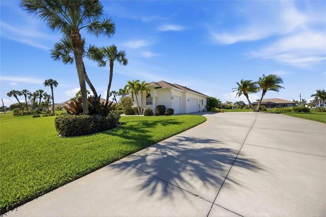 1132 BOUNDARY BOULEVARD, Rotonda West, FL 33947