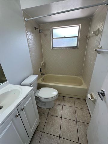 4401 NW 20TH DRIVE, Gainesville, FL 32605