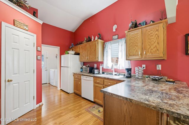 907 Mcgowan Drive, Southaven, MS 38671