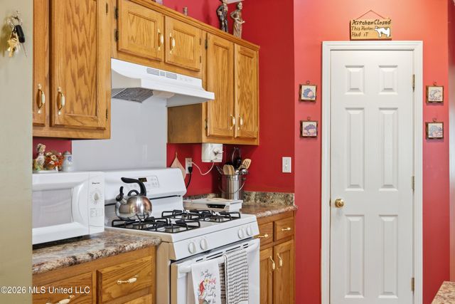 907 Mcgowan Drive, Southaven, MS 38671