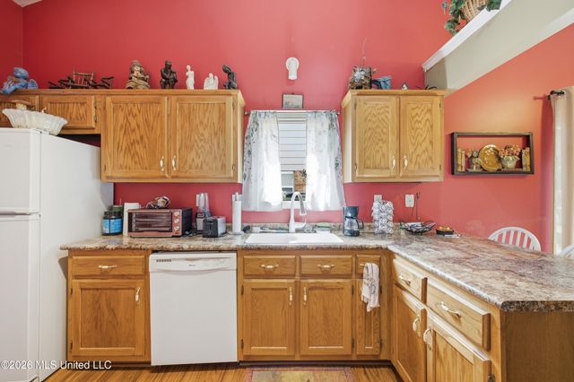 907 Mcgowan Drive, Southaven, MS 38671