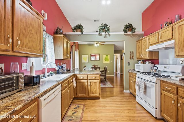 907 Mcgowan Drive, Southaven, MS 38671