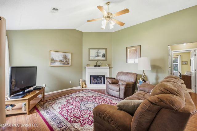 907 Mcgowan Drive, Southaven, MS 38671