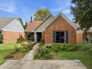 907 Mcgowan Drive, Southaven, MS 38671