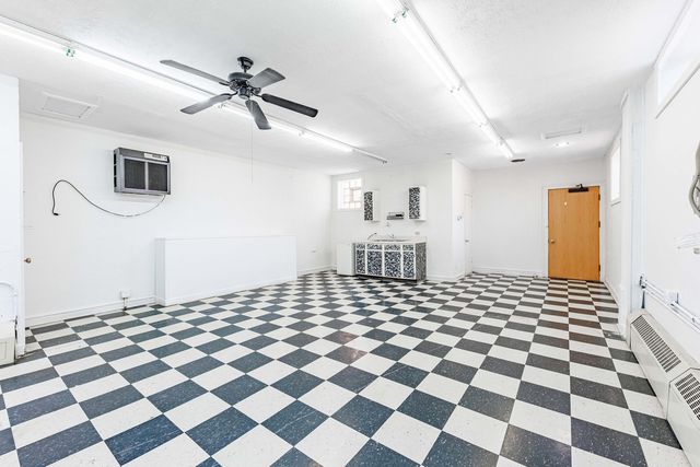 7041 W Addison Street F1, Chicago, IL 60634
