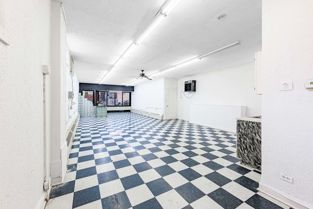 7041 W Addison Street F1, Chicago, IL 60634