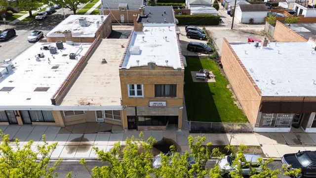 7041 W Addison Street F1, Chicago, IL 60634
