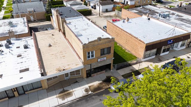 7041 W Addison Street F1, Chicago, IL 60634