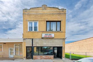 7041 W Addison Street F1, Chicago, IL 60634