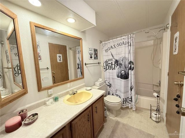 505 Citrus Circle, San Juan, TX 78589