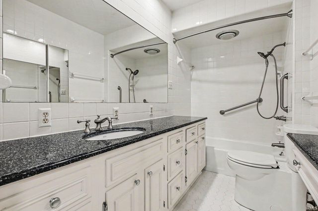 1225 Greenleaf Boulevard, Elkhart, IN 46514