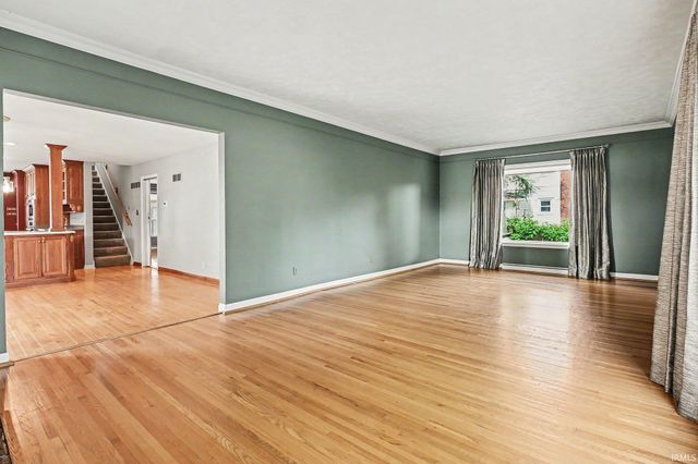 1225 Greenleaf Boulevard, Elkhart, IN 46514
