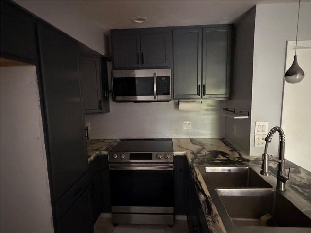 10110 Forum West Drive 537, Houston, TX 77036