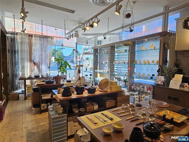 301 Broad, Palisades Park, NJ 07650