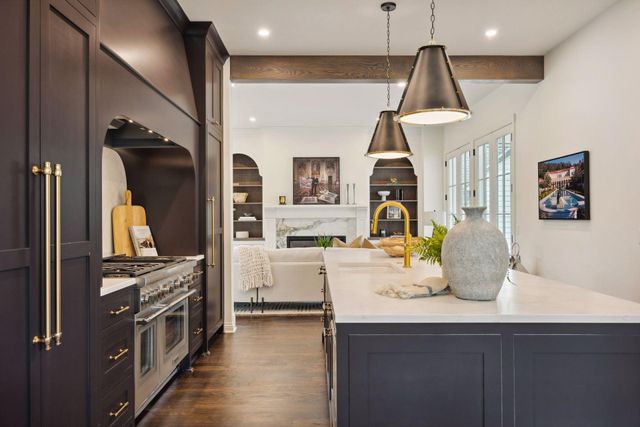 4717 Meadow Road, Edina, MN 55424