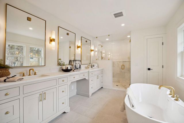 4717 Meadow Road, Edina, MN 55424