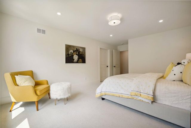 4717 Meadow Road, Edina, MN 55424