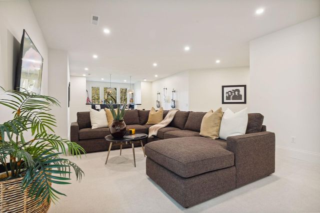 4717 Meadow Road, Edina, MN 55424