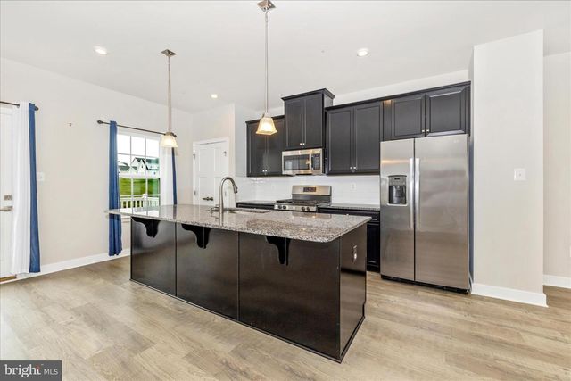 1604 BROADFORD PARK ST, Frederick, MD 21703